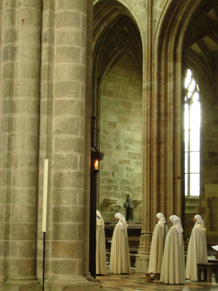Rytuał w opactwie Saint - Michel, Normandia